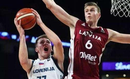 美国体育博彩收入2025年超250亿美元