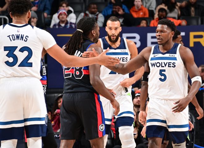 广东男篮防守反击轻取上海