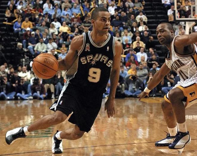 斯基拉：尤文会在今天正式任命科莫利出任俱乐部CEO