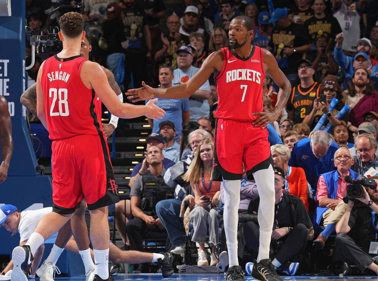 记者：努涅斯本可能在2020年加盟米兰，但最终被本菲卡签下