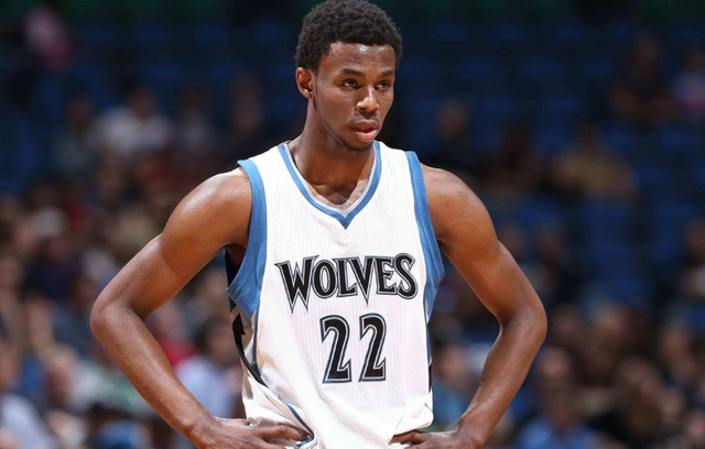 足球队员饮食与恢复计划