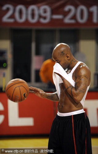 足球财经机构：阿兰希勒96年的转会费放到现在相当于2.25亿镑